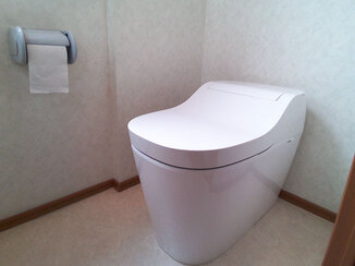 トイレリフォーム 後継機種で内装はそのまま！迅速な対応でキレイに生まれ変わったトイレ